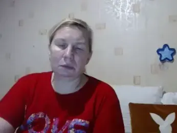 QueenLana webcam model stream image