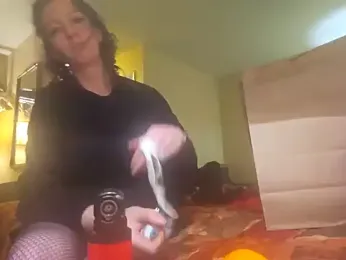 erinSmiles webcam stripchat model stream image