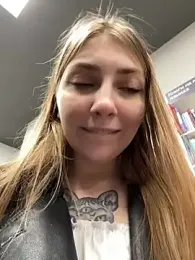 Sunny___Bunny webcam model stream image