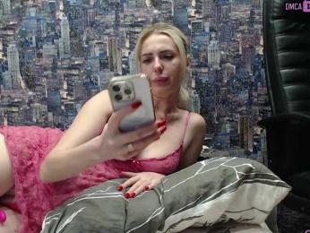 SweetBlondy webcam model stream image