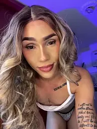 Ambarhilton webcam model stream image