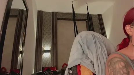 selene_red_ webcam model stream image