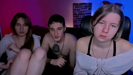 gloria_bubble webcam model stream image