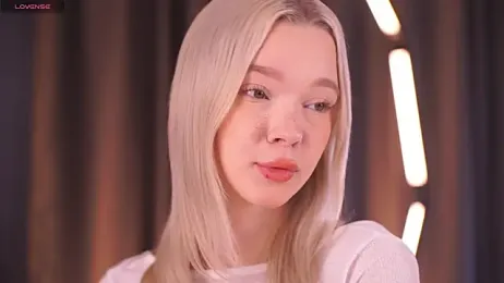 TastyTiffy webcam stripchat model stream image