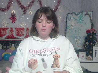 Stacey L webcam model stream image