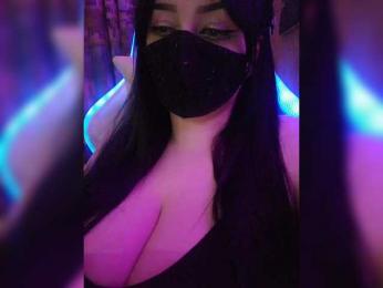 Estherr webcam model stream image