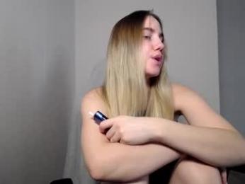 alice_rays_ webcam model stream image