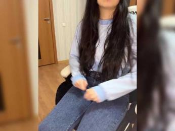 Alisia4 webcam model stream image