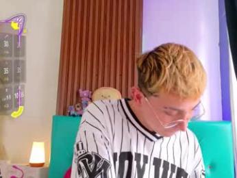 naughty__chris webcam model stream image