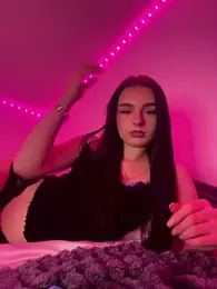 AdelinaAlia webcam model stream image