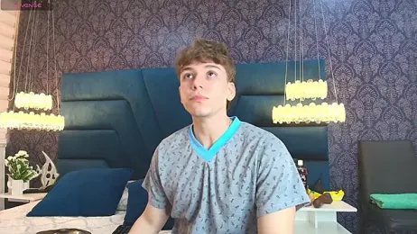 TaylerWhite webcam model stream image