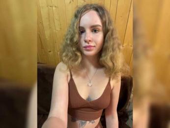 Sweetie_Kitty webcam model stream image