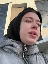 AlishaOfThorns webcam model stream image