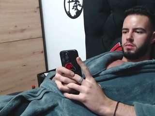 yourfavoritetallboy webcam model stream image