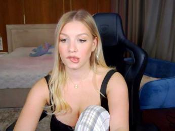 KillersTits webcam bongacams model stream image