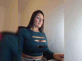 cristalboom webcam model stream image