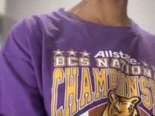 tastethepeach webcam model stream image