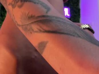 hotfallingdevil webcam model stream image