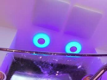 hotfallingdevil webcam model stream image