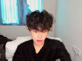 L1kuto webcam model stream image