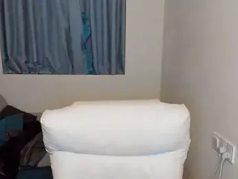 L1kuto webcam model stream image