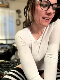 LadyLena1 webcam model stream image