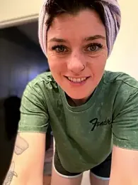 LadyLena1 webcam model stream image