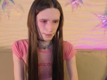 kira_long webcam chaturbate model stream image