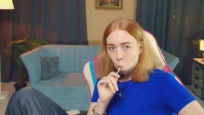 NelidaReus webcam model stream image