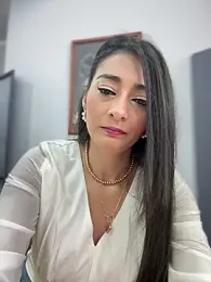 _Bella-Office1 webcam model stream image