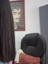 _Bella-Office1 webcam model stream image