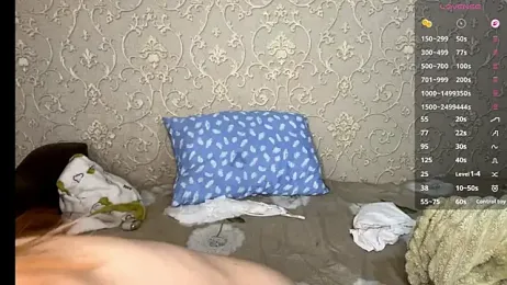 CharlynDini webcam model stream image