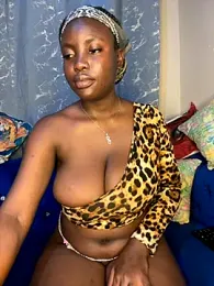 Tushy_baiby2000 webcam stripchat model stream image