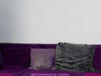 TheCrimsonLounge webcam model stream image