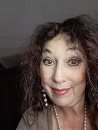 GypsyEsmeralda webcam model stream image