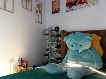 Empress_Venora webcam model stream image