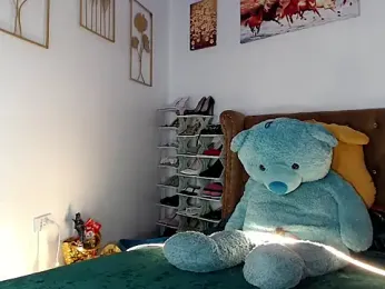 Empress_Venora webcam model stream image