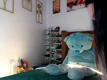 Empress_Venora webcam model stream image