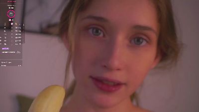 EdythCorell webcam model stream image