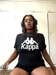 LuciousLips96 webcam model stream image