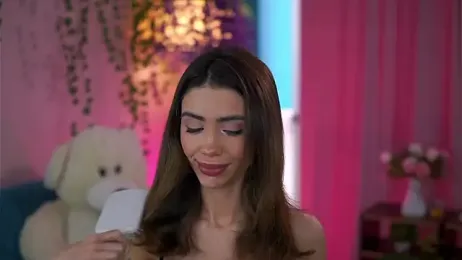 TheAyana webcam model stream image