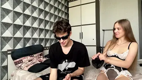 merycouple webcam model stream image