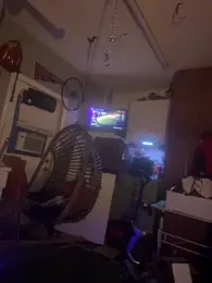 Polaroid_White webcam model stream image