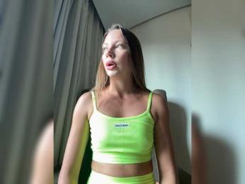 Linnea webcam bongacams model stream image