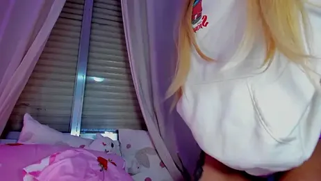 _viioletweekend_ webcam model stream image