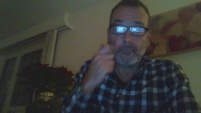 petit67 webcam model stream image