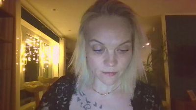 Mr_und_Mrs_Foxi webcam cam4 model stream image