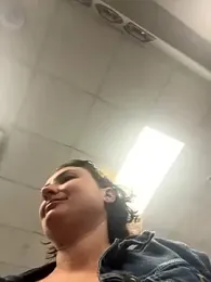 MilfyMrsRobinson webcam model stream image