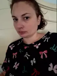 MilfyMrsRobinson webcam model stream image