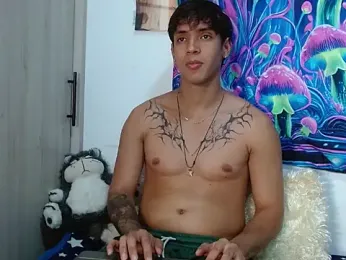 Wolf_light webcam model stream image